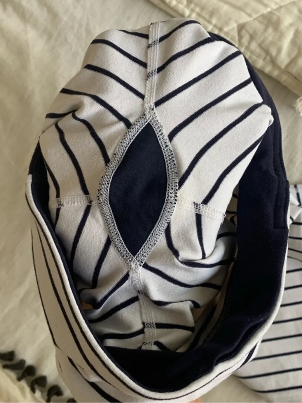 Lululemon Wunder Under cropped legging sin quiet stripe white and navy
